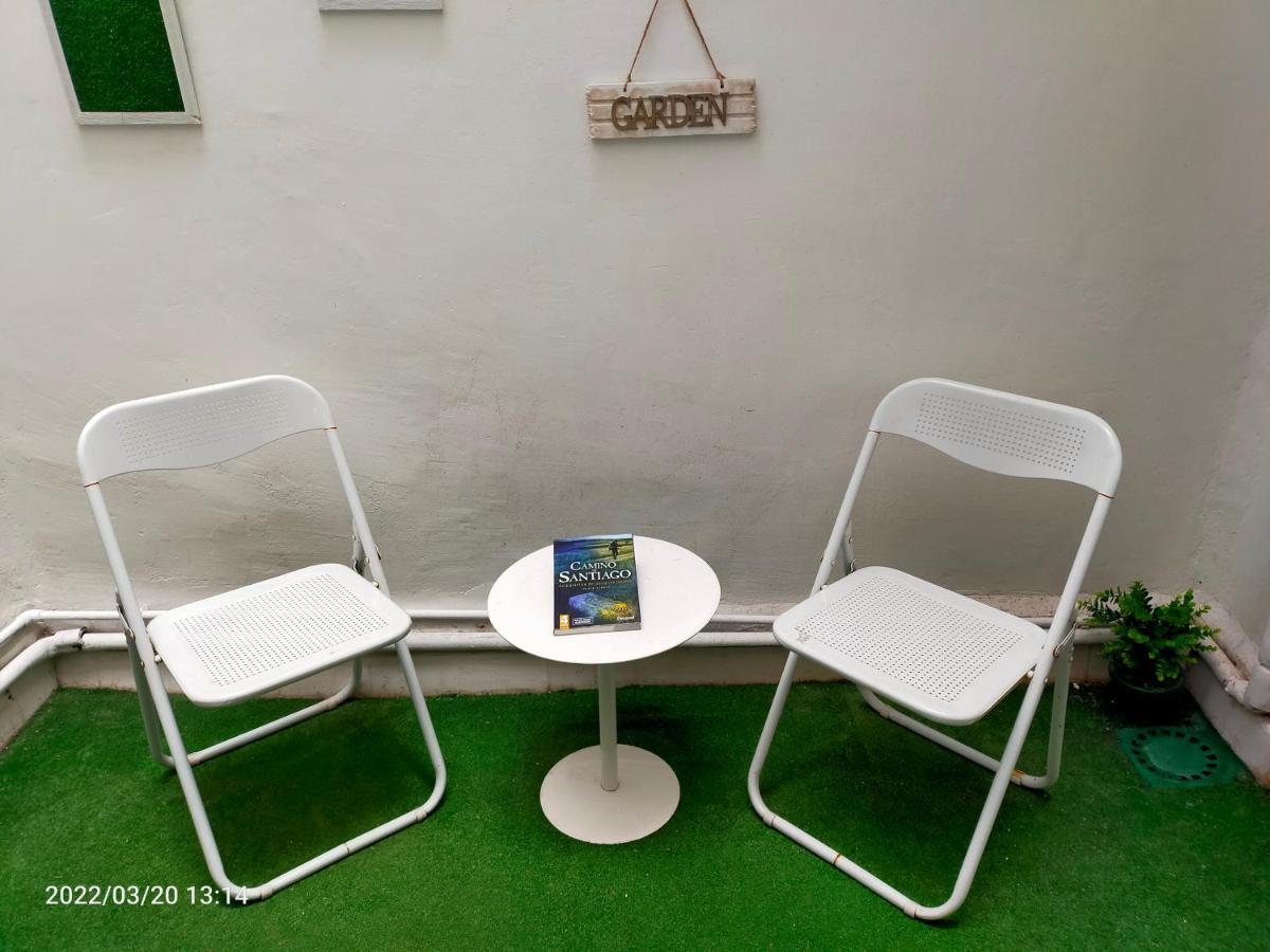 Pension Travesia Del Laurel Logroño Exterior foto